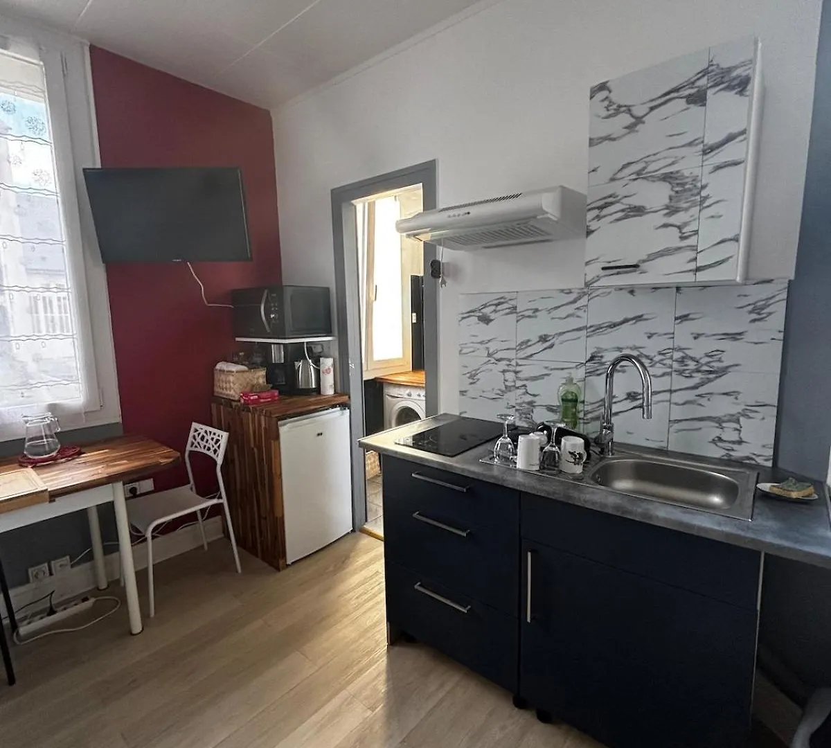 Studio Near Thermal Baths & City Center Bagnères-de-Bigorre Appartement